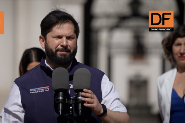<p>Ahora en DF | Boric recibe a medallistas Francisca Crovetto y Yasmani Acosta: “Que estos logros no sean excepcionales”</p>