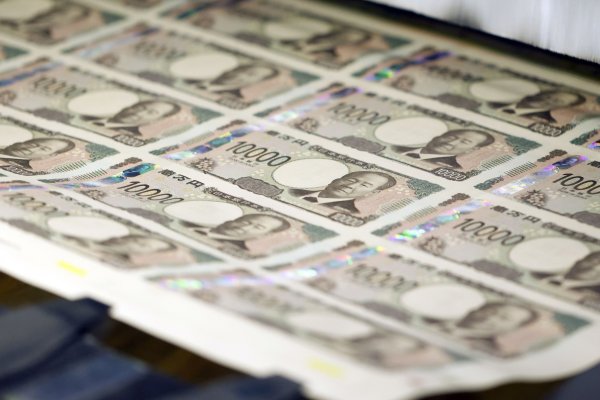 El carry trade, la receta infalible para obtener beneficios fácilmente, asombra a los mercados por su rápida reversión