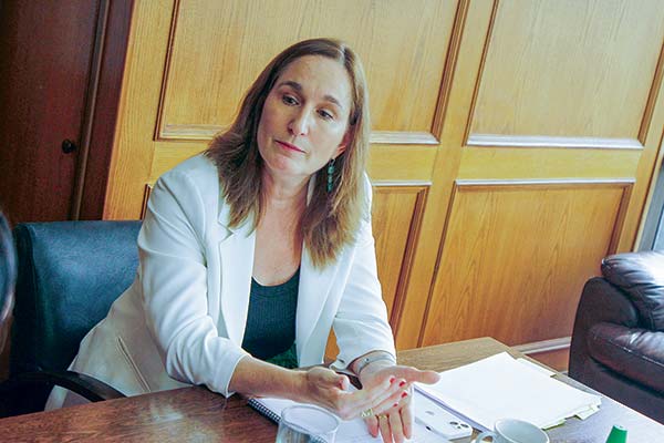 Senadores acuerdan comenzar a votar indicaciones a reforma al SEIA al regreso de la semana distrital y Gobierno responde a ajustes de parlamentarios
