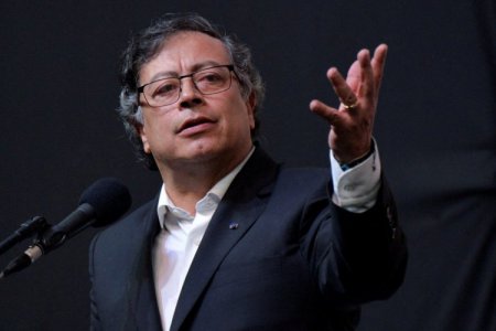 Presidente Gustavo Petro quiere que el impuesto a la renta de las empresas baje a menos de 30%