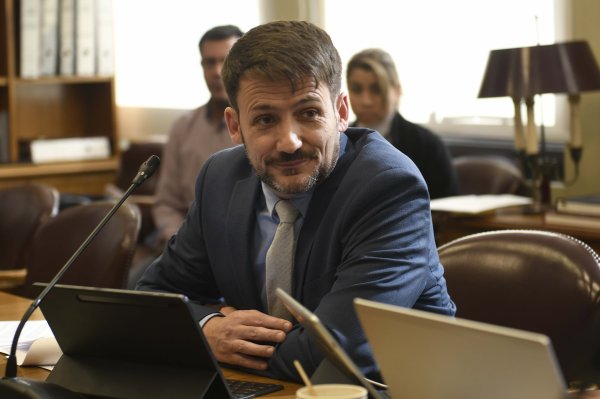Gobierno verificará información para definir si Enel cumplió meta de reposición e ingreso de proyecto para ampliar subsidio eléctrico se posterga