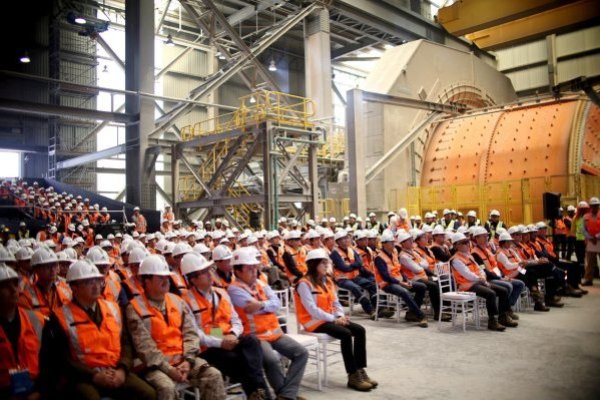 Sindicato de mina de cobre Escondida de BHP advierte que podría reiniciar huelga