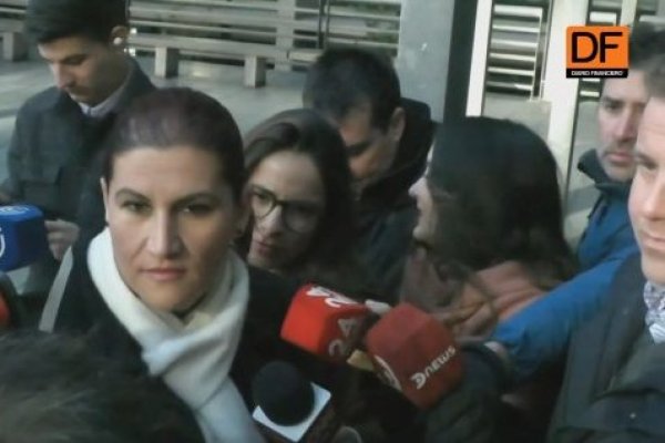 <p>Ahora en DF | Caso Audios: abogada de Leonarda Villalobos aseguró que todos los dineros vinculados a su defendida "están justificados"</p>