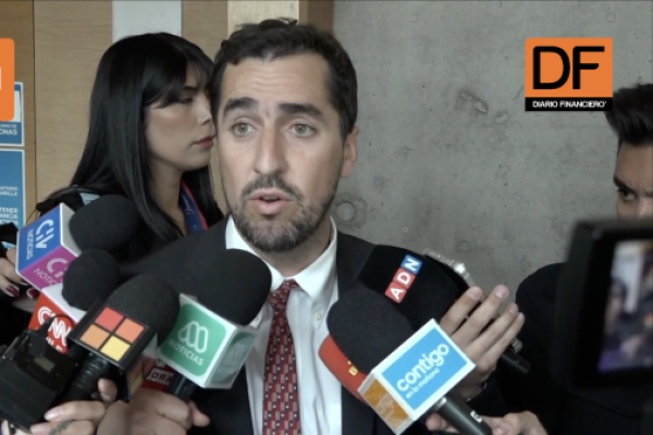 <p>Ahora en DF | Cathy Barriga sigue con arresto domiciliario: abogado querellante espera que “se intensifiquen medidas cautelares” en próxima audiencia</p>