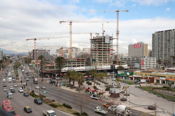 Proyecto inmobiliario de Fundamenta en Plaza Egaña alcanza un 58% de avance y se aceleran obras en altura