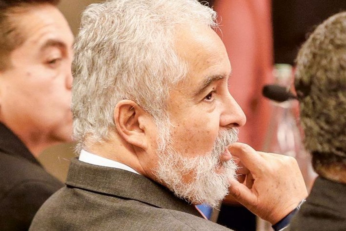 <p>UFED: El "chupacabras" en los Whatsapp de Hermosilla</p>