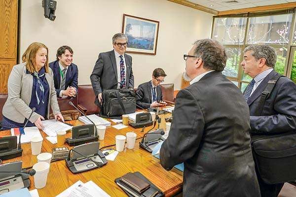 <p>La comisión de Hacienda del Senado es la instancia que está analizando la iniciativa sobre cumplimiento tributario. Foto: Ministerio de Hacienda</p>