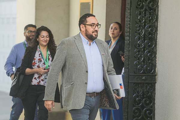 Proyecto que pone fin al CAE: Cataldo expone en comité político que solución será “para todos, pero en función de cada realidad”