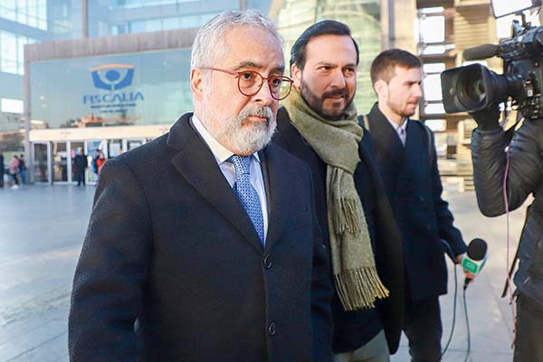 <p>El abogado Luis Hermosilla arribó la mañana de este lunes a la cuarta jornada de formalización en su contra. Fotos: Julio Castro</p>