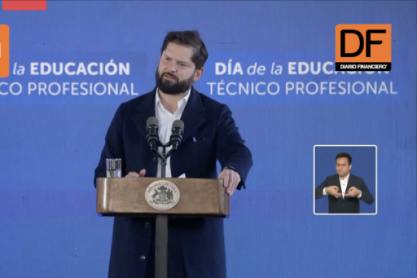 <p>Ahora en DF | Boric por prisión preventiva de Hermosilla: “Es bueno que los que se creían poderosos vayan también a la cárcel”</p>