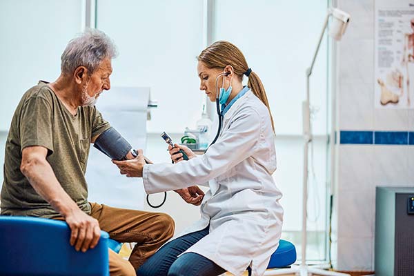 <p>Proveedor de insumos médicos pide su quiebra y gremio del sector alerta por posible crisis sistémica</p>