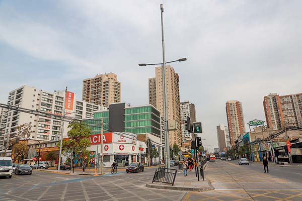 Inmobiliaria arremete contra municipio de Independencia y exige indemnización de casi US$ 22 millones tras paralización de proyecto