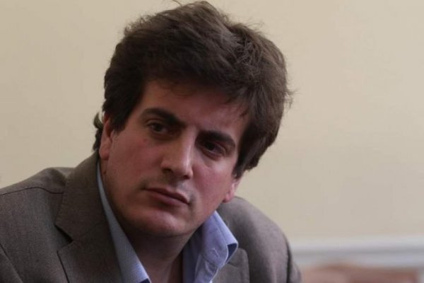 <p>Schalper asegura que moción de censura contra Cariola debe revisarse en su mérito, pero advierte impacto de posición del PC sobre Venezuela</p>