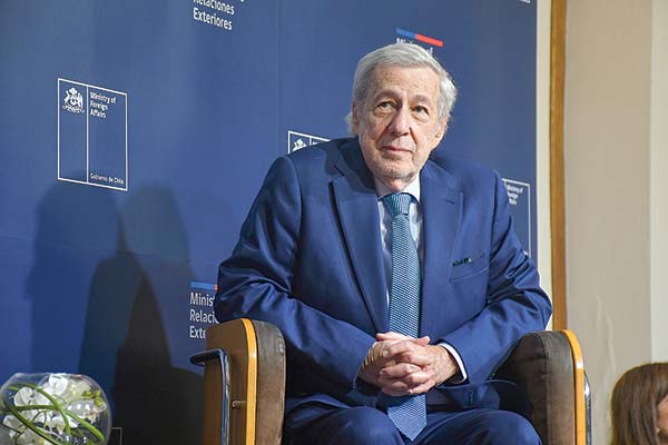 <p>Alberto van Klaveren y la política arancelaria con India: “Nuestro interés es iniciar la negociación de un Acuerdo de Asociación Económica Integral”</p>