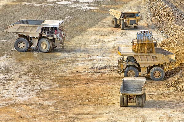 <p>Mineras duplican pagos por royalty y alertan que mayor carga tributaria afecta competitividad</p>