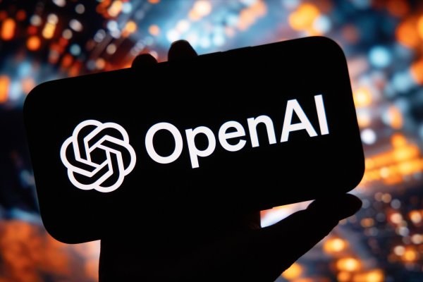 OpenAI quedaría valorizada en más de US$ 100 mil millones