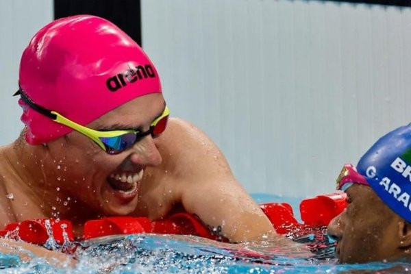 Paralímpicos París 2024: Alberto Abarza logra tercer lugar en 100 metros espalda de natación y gana primera medalla para Chile