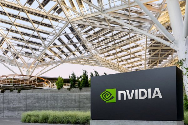 <p>Nvidia perdió US$ 406 mil millones en valor de mercado esta semana y volatilidad de su acción duplica a la del bitcoin</p>