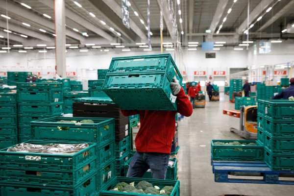 <p>Crecimiento del empleo en EEUU no cumple expectativas en agosto y tasa de desempleo baja a 4,2%</p>