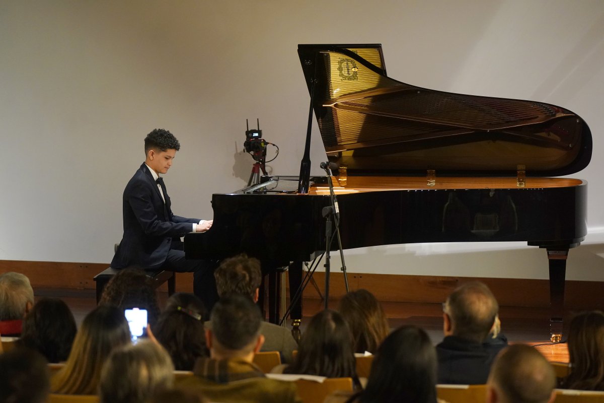 <p>Notes for Growth: “La idea es inundar Chile de pianos”</p>