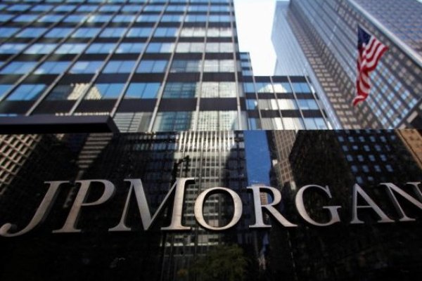 <p>Reserva Federal redujo a la mitad sus exigencias de aumento de capital para los grandes bancos de Estados Unidos</p>