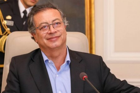 Presidente Gustavo Petro sugirió que el presupuesto para 2025 saldría por decreto