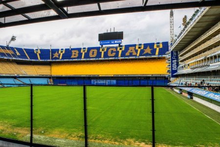 Emblemático Hard Rock Café llega a La Bombonera