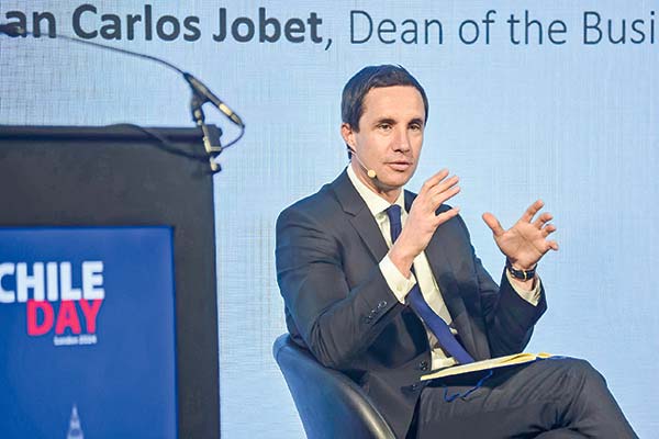 Juan Carlos Jobet, decano de la escuela de Negocios de la UAI: “Sin minería no hay transición energética y no hay solución al problema climático”