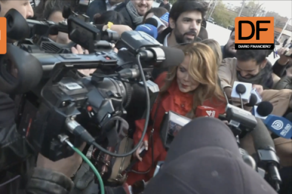 <p>Ahora en DF | Cathy Barriga llega a la audiencia de reformalización: “Las personas inocentes no van a la cárcel”</p>