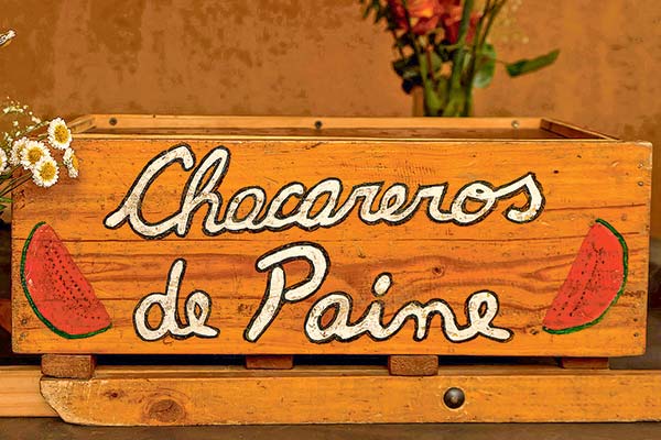 <p>El conflicto marcario que enfrenta a fundadores de histórico conjunto folclórico Los Chacareros de Paine</p>