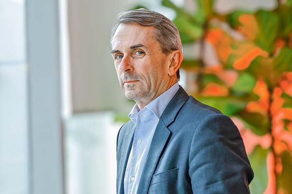 <p>Leon Moore, líder de Mercados Internacionales de Astellas Pharma. Foto: Manuel Urzua</p>
