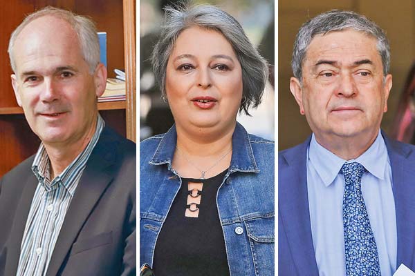 <p>El senador y presidente de Renovación Nacional, Rodrigo Galilea. La ministra del Trabajo y Previsión Social, Jeannette Jara. El senador UDI y presidente de la comisión de Trabajo del Senado, Juan Antonio Coloma. Fotos: Julio Castro y Agencia Uno</p>