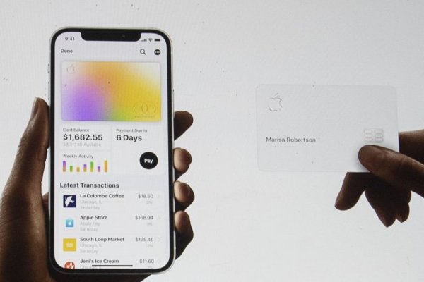 <p>JPMorgan está en conversaciones para hacerse cargo de la cartera de tarjetas de crédito de Apple</p>