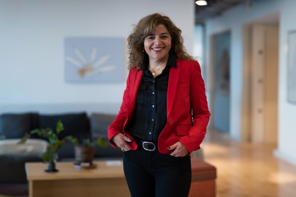 <p>Verónica Rojas. directora de Capital Humano de Axity </p>