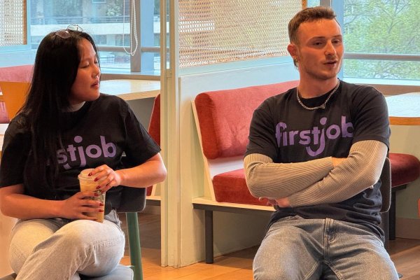 El regreso de Bryden Hattie a Chile de la mano de FirstJob