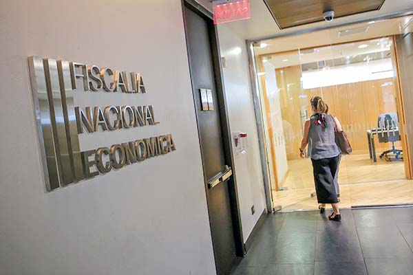 Adelanto de cuotas al comercio: Fiscalía establece diferencias con la CMF y no observa efectos anticompetitivos