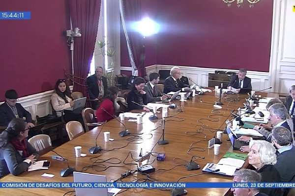 <p>La iniciativa fue aprobada en general por la comisión, con cinco votos a favor.</p>
