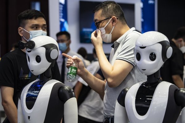 <p>Más de 500 mil robots llegaron a las fábricas mundiales en 2023 y el total de unidades operativas alcanzó a 4,3 millones</p>