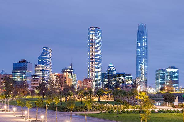 Contraloría rechaza reclamo de Conadecus por traspaso de costos sistémicos, pero plantea un resguardo frente a futuras bases de licitación