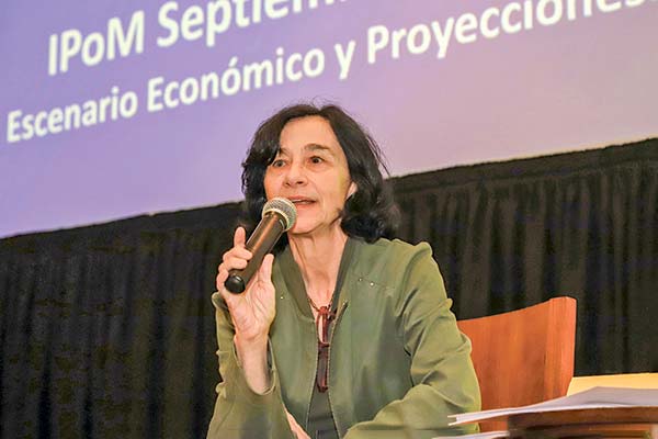 <p>Costa: baja de tasas de la Fed se condice con cuadro financiero más holgado que anticipó el último IPoM</p>