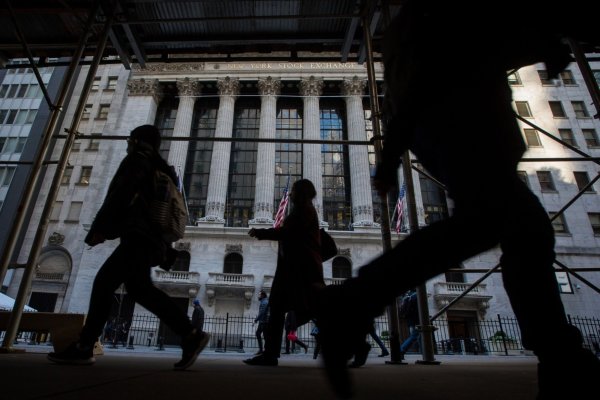 OCDE observa “un giro” en la economía mundial con crecimiento estable y disminución de la inflación