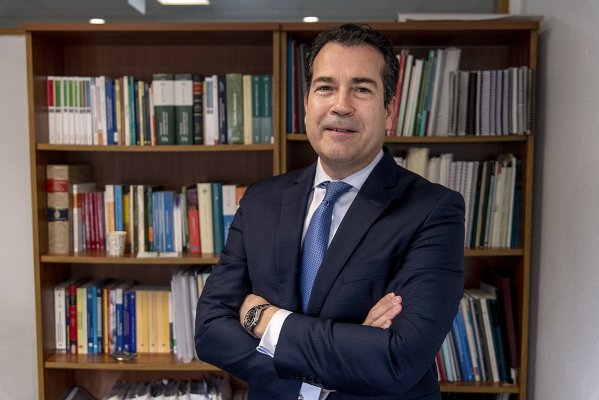 <p>Académico español advierte sobre uso de la IA para cobrar impuestos: "Nada será igual en unos pocos años en la aplicación de los tributos"</p>
