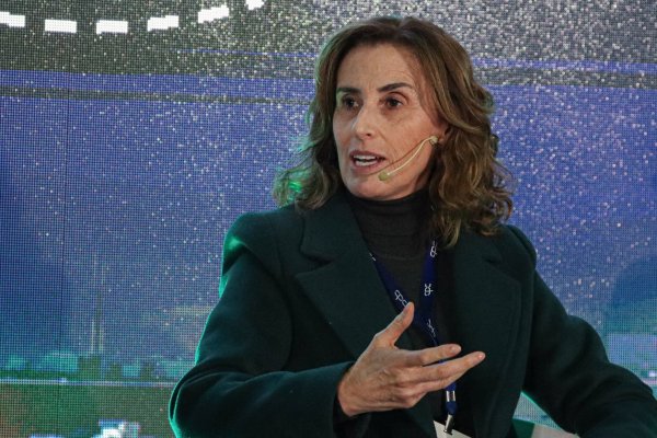 Marcela Cubillos dispara contra el presidente de la UDI en medio de polémica por sueldo en la USS