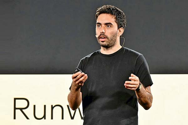 <p>Cristóbal Valenzuela, cofundador y CEO de Runway: “Hacer una startup es doloroso, difícil e intenso y saber manejar las expectativas se vuelve clave”</p>