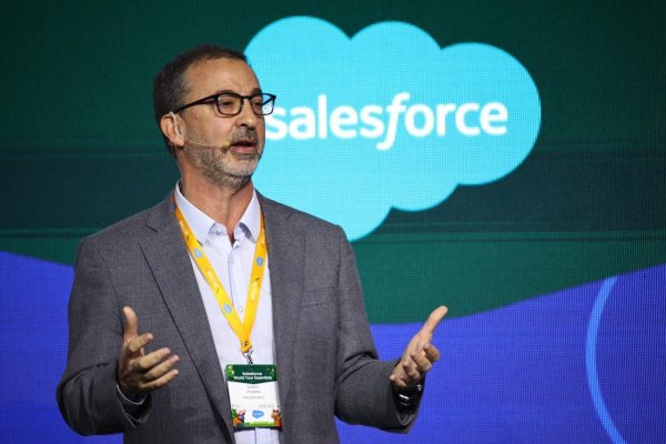 Nuevo líder de Salesforce Chile entrega detalles de los súper agentes de IA que debutan en octubre