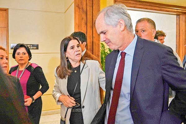 Renovación Nacional da marcha atrás y decide retirar su propuesta de acusación constitucional contra el presidente Boric