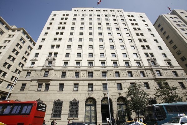 <p>Gasto público crece 5,9% en los primeros ocho meses y destaca avance en el ítem ligado a inversión</p>