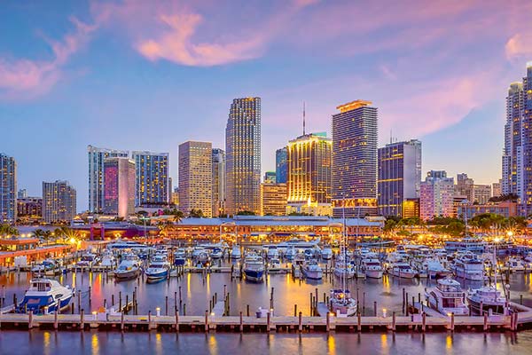 Grupo de chilenos pierde interés por invertir en propiedades en Miami, pero se abrirían oportunidades en otras zonas