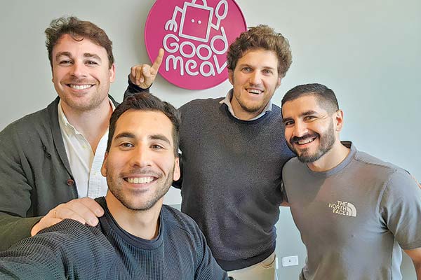 <p>Mariano Delpech (CEO), Maximiliano Acosta (CBO), Hadrien le Hodey (partner Waterlemon Ventures), y Rodrigo Haydar (CCO).</p>