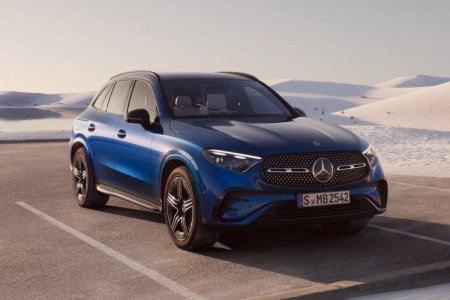 ¿Se va de Argentina? Mercedes-Benz evalúa retirarse del país en medio de transformación que podría llevar a más cierres de plantas